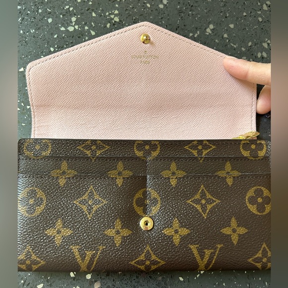 LOUIS VUITTON Sarah Wallet monogram - Picture 10 of 14
